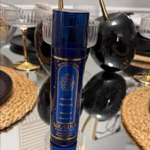 Bath & Body Works Aquarius Zodiac Fragrance Mist - Blue and Gold